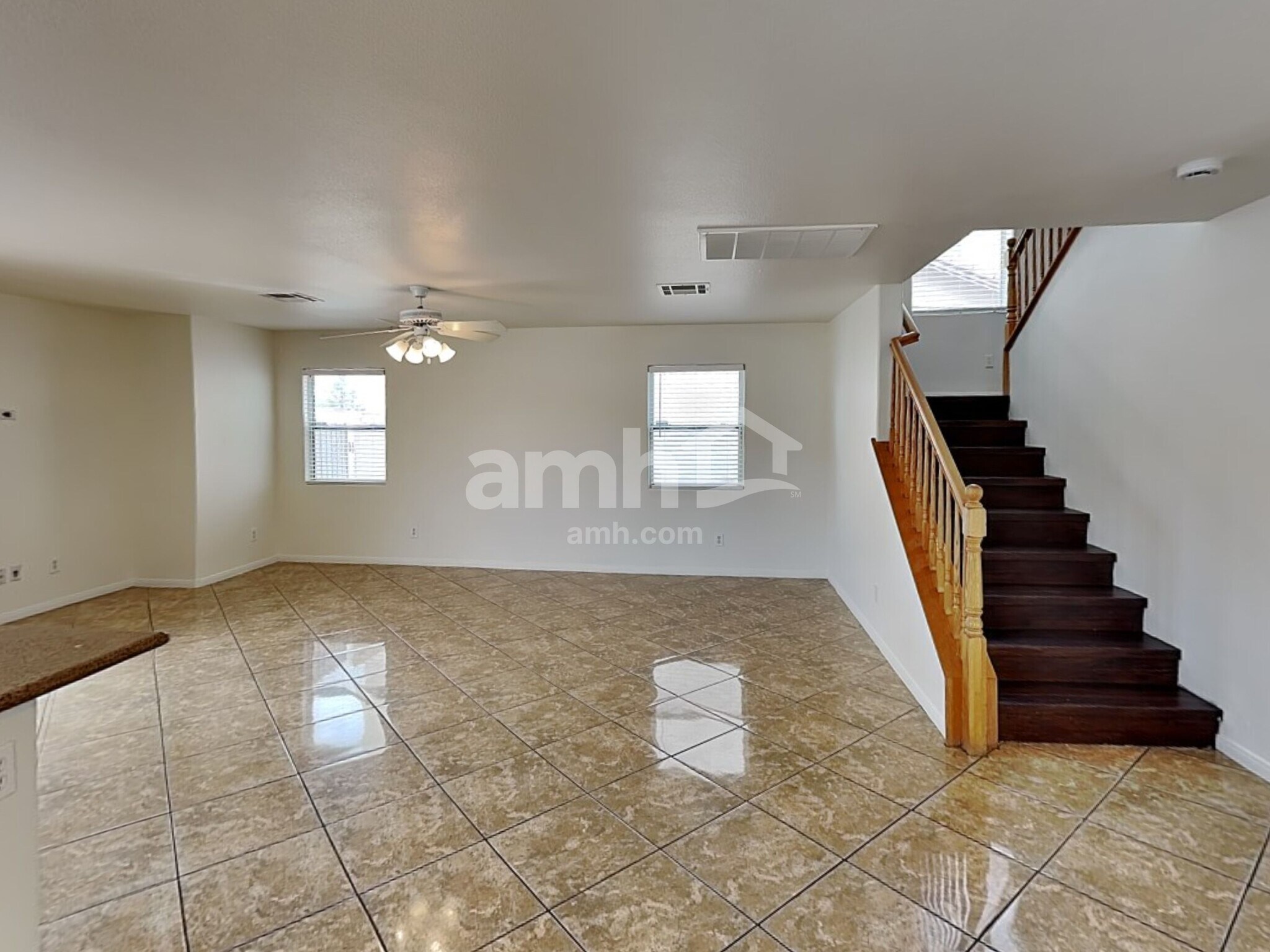 Building Photo - 6473 Karlsen Ct