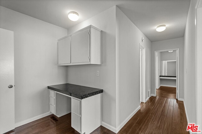 Building Photo - 1342 Harvard St