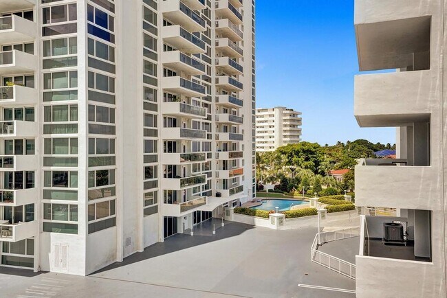 Building Photo - 2701 N Ocean Blvd