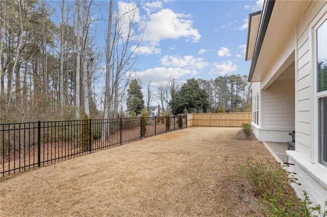 Building Photo - 4815 Briscoe Dr