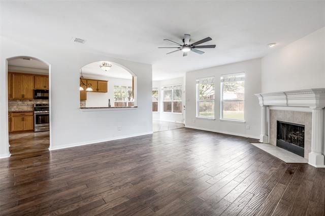 Building Photo - 7850 Greenvalley Ln