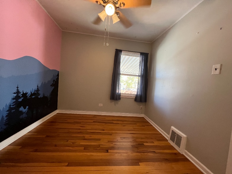 Building Photo - 4440 Shoshone St