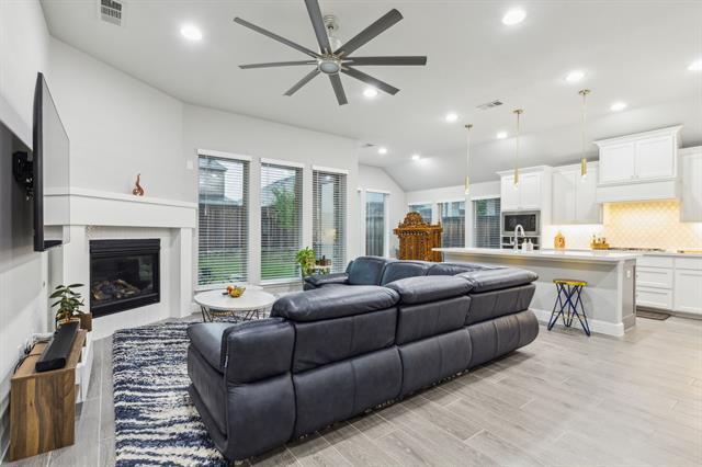 Building Photo - 2432 Preakness Pl