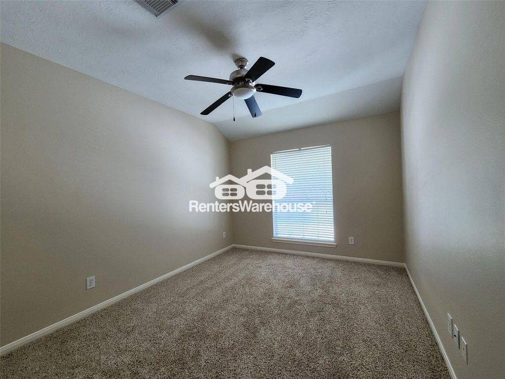 Building Photo - 1408 S Friendswood Dr