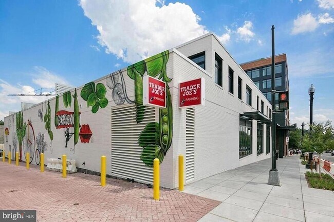 Building Photo - 2320 Wisconsin Ave NW