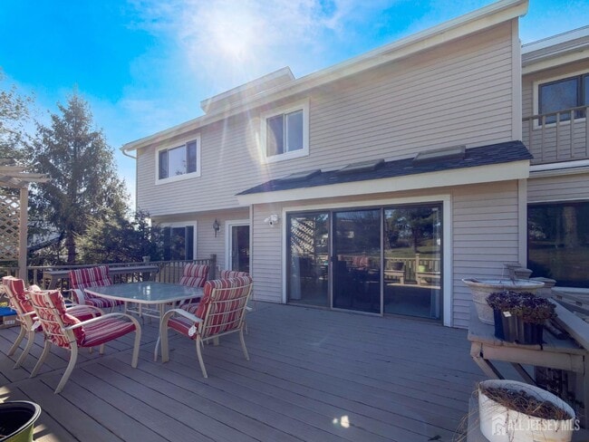 Building Photo - 592 Cabot Hill Rd