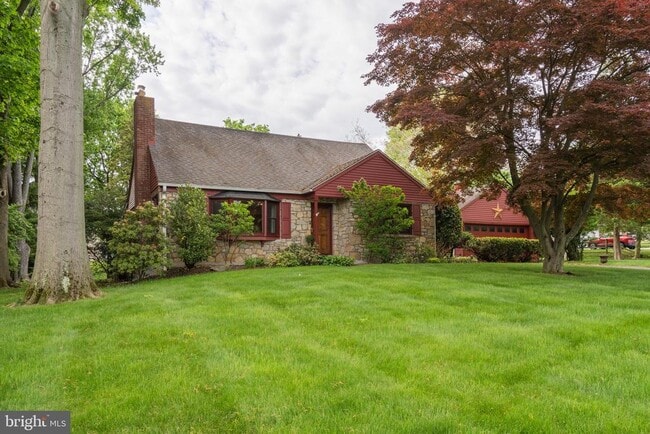 Building Photo - 120 Walker Rd