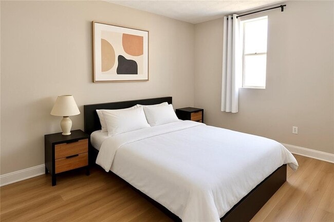 Building Photo - 1101 Magical Way