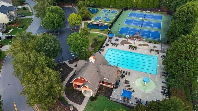 Building Photo - 1810 Kingsbridge Ct