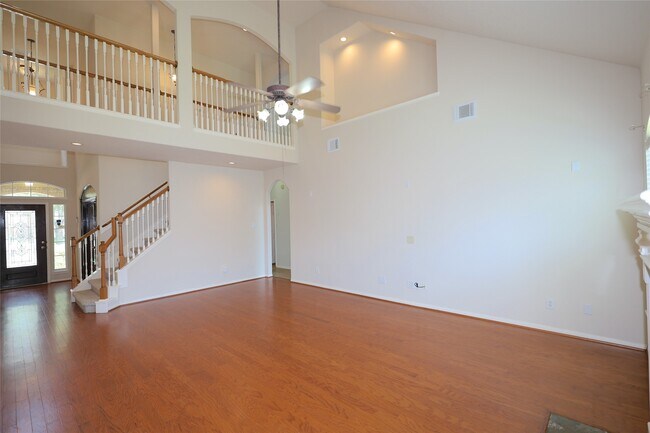 Building Photo - 4810 Zachary Ln