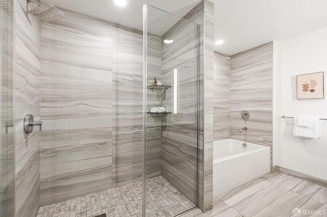 Building Photo - 201 Folsom St