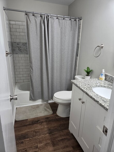 Building Photo - 6354 Old Pineville Rd