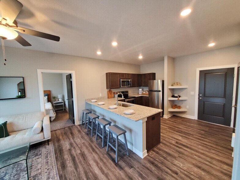 Kitchen - Perrywood Apartments