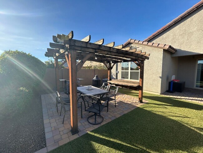 Building Photo - 26105 N 137th Ln