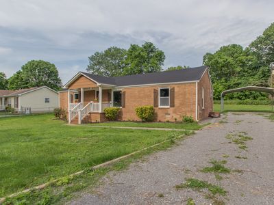 Building Photo - 211 Nix Dr