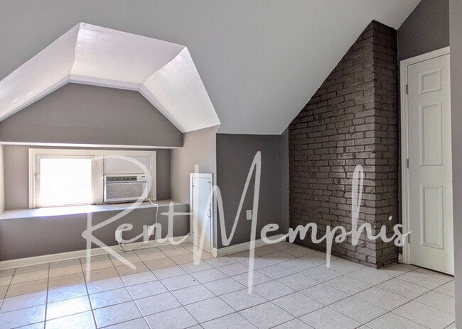 Building Photo - 1225 Faxon Ave