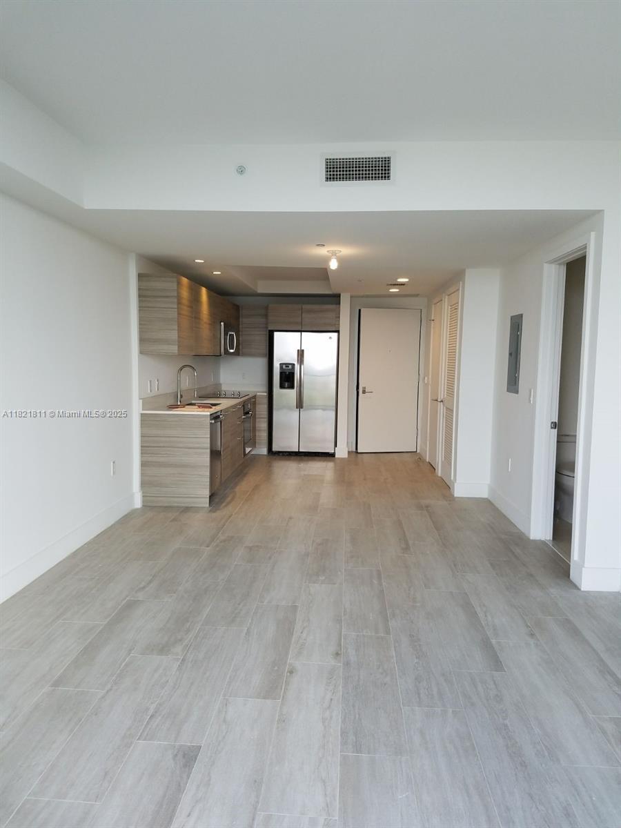 Building Photo - 121 NE 34th St