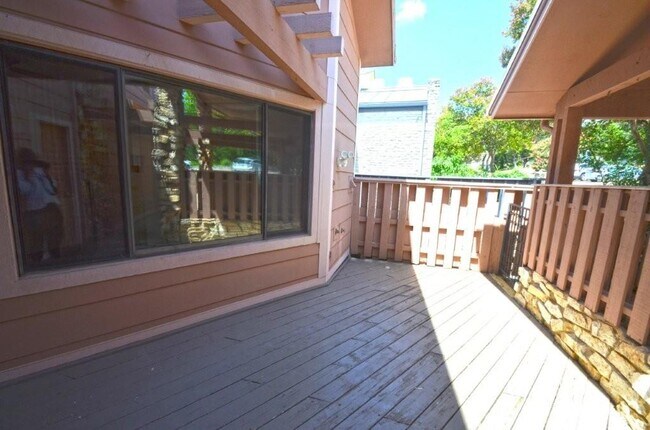 Building Photo - 4603 Twin Valley Cir