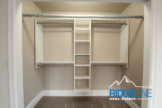 Building Photo - 424 5th St N