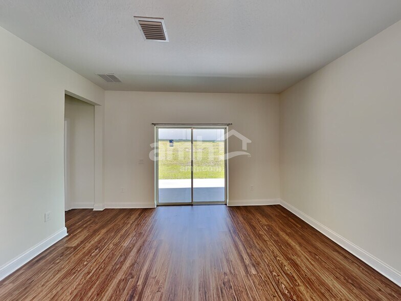 Building Photo - 1050 Summer Stone Loop