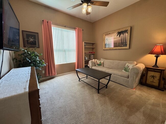 Building Photo - Luxurious Furnished Golf Course Short-Term Rental