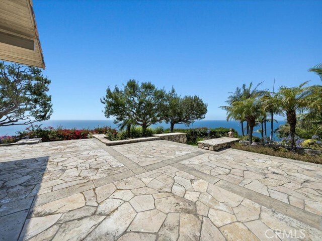 Building Photo - 709 Paseo Del Mar