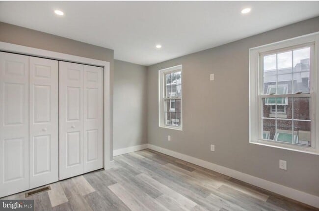 Building Photo - 1272 S Dover St