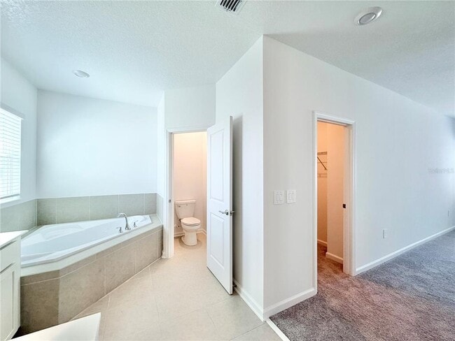 Building Photo - 6089 Meditation Dr