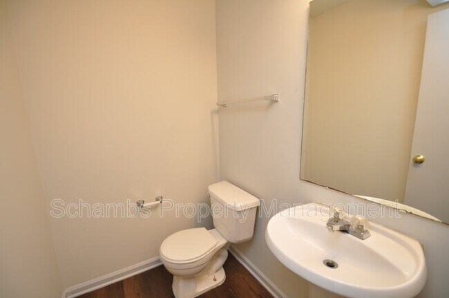 Building Photo - 5432 Talserwood Dr