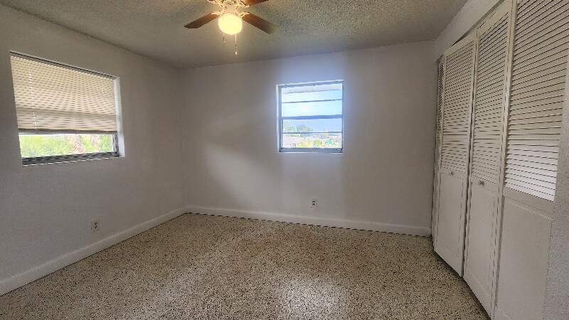 Building Photo - 1750 S Palmetto Ave