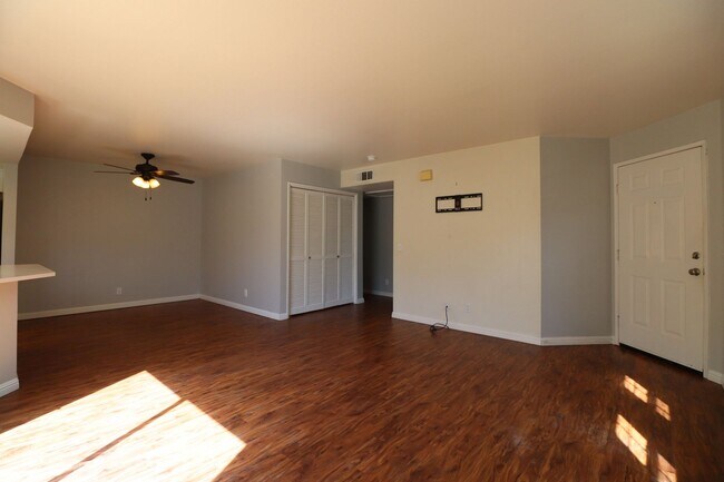 Building Photo - Creekside Nipomo Home