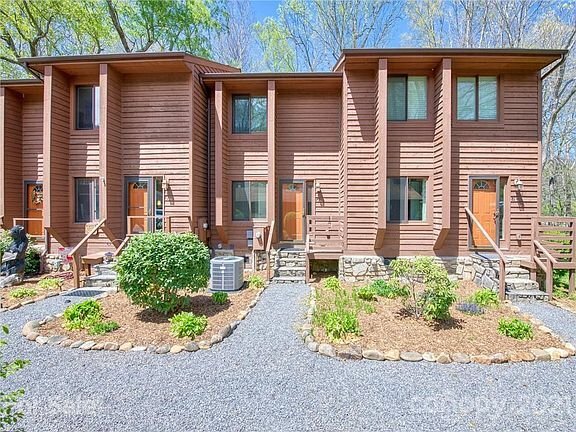 Building Photo - 79 Riverside Villa Dr