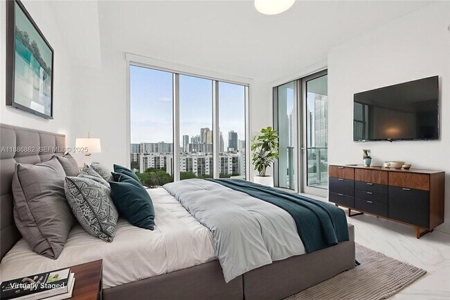 Building Photo - 330 Sunny Isles Blvd