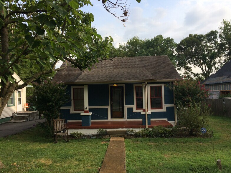 Primary Photo - 320 Cherry St