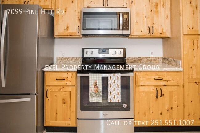 Building Photo - 7099 Pinehill Rd