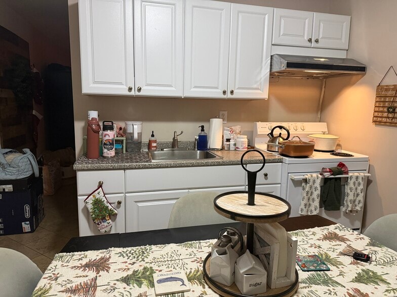 Building Photo - 16 Gridley St