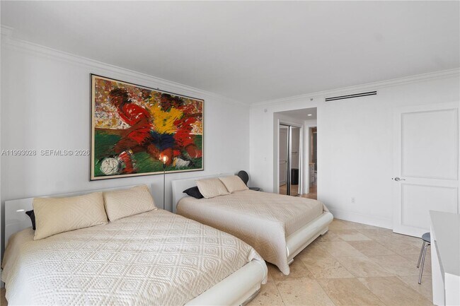 Building Photo - 3400 SW 27th Ave