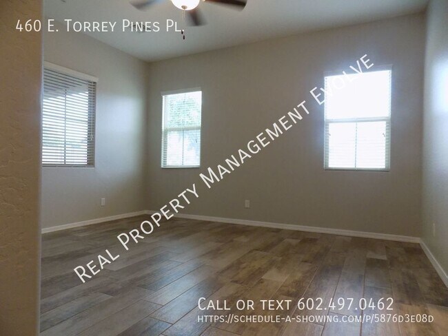 Building Photo - 460 E Torrey Pines Pl