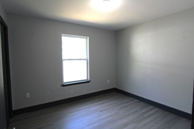 Building Photo - 3-Bedroom Coming Soon In June!