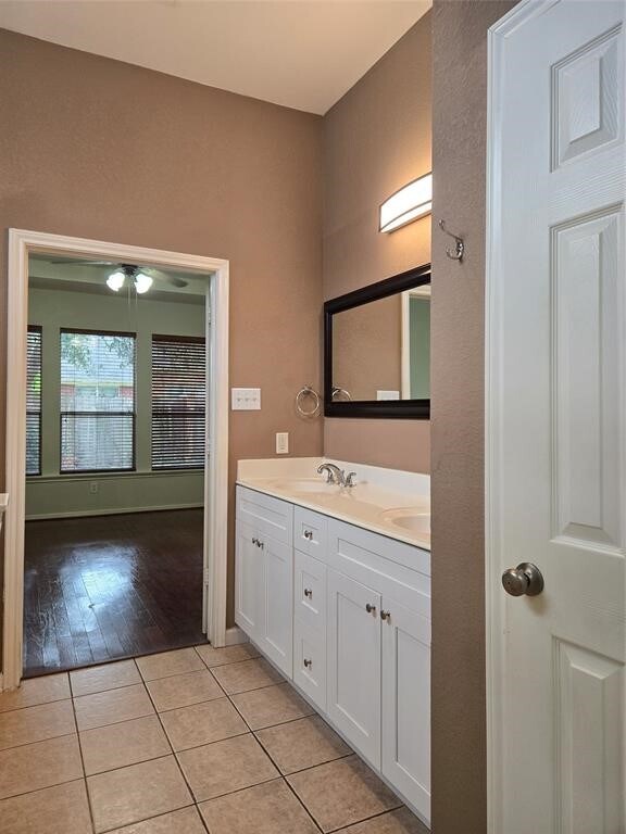 Building Photo - 21619 Shallow Glen Ln