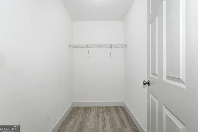 Building Photo - 1735 Carter Cir