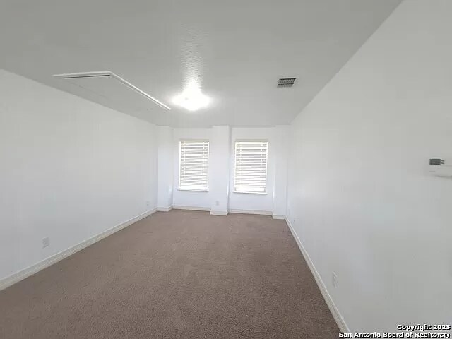 Building Photo - 1319 Wooden Fox