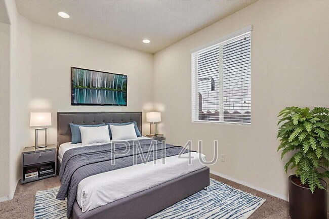 Building Photo - 7110 Overview Rd NE