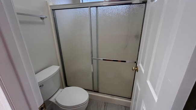 Building Photo - 1917 Coral Oak Ct