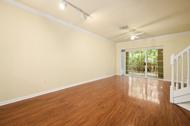 Building Photo - 5062 NW 44th Ln