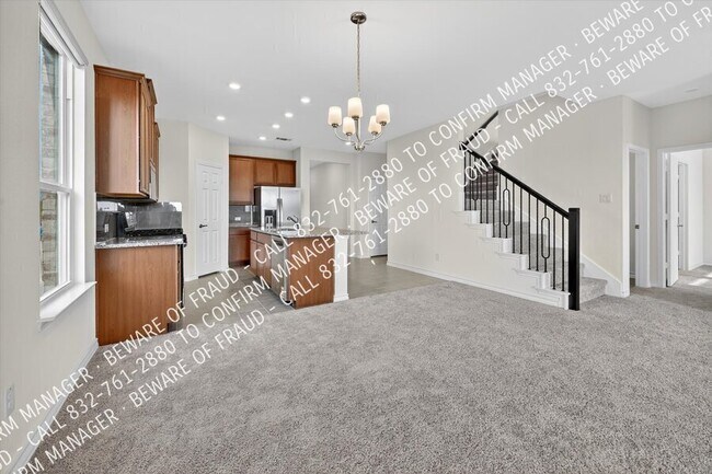 Building Photo - 707 Windhaven Dr