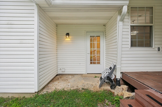 Building Photo - 398 Old Douglas Rd