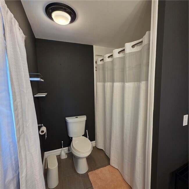 Building Photo - 149 Adam St