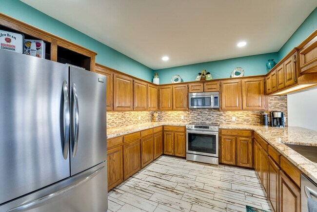 Building Photo - 15237 Isabella Ct