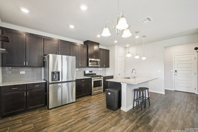 Building Photo - 14640 Sweet Clover